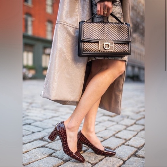 INEZ Frida Croc Embossed Leather Square Toe Block Heels in Mocha Brown Size 8.5
